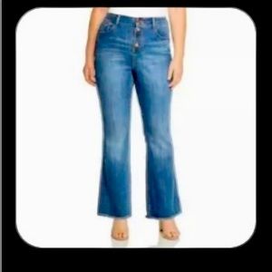 Seven7 Ultra High Rise Frayed hem Flare jeans 14W NWT
